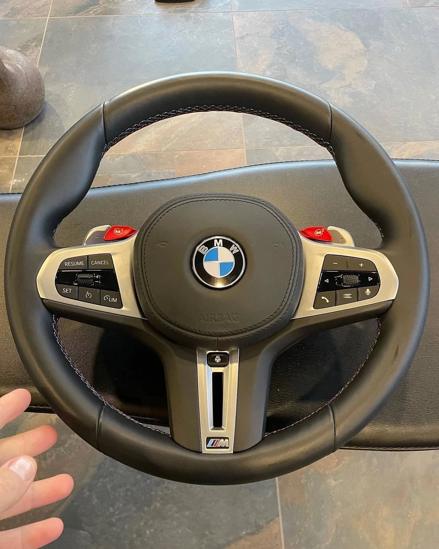 BMW M5 F90 Steering Wheel
