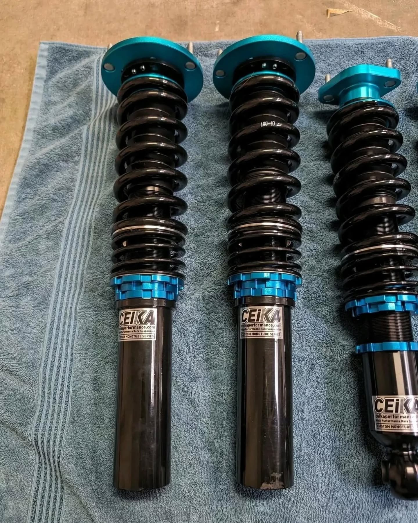 E30 Coilovers with Air Lift - Image 5