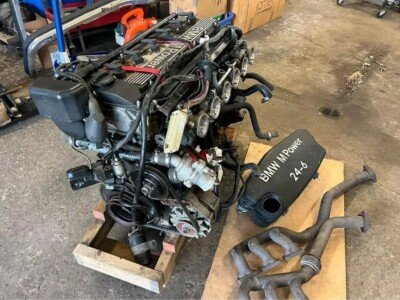 BMW M5 1988 engine