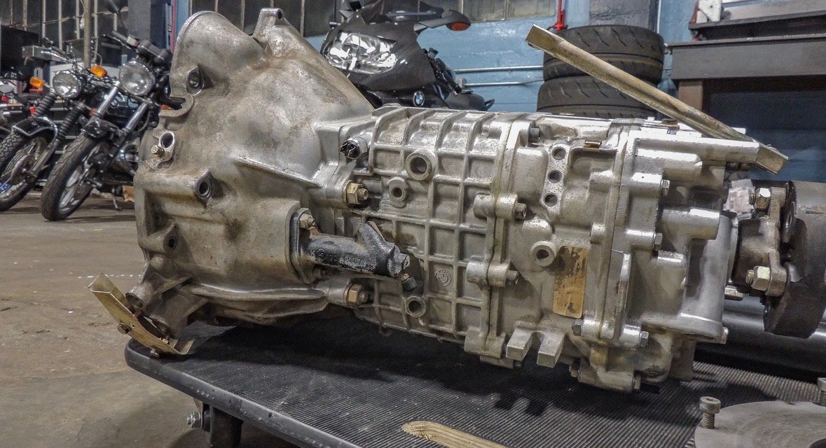 1988 BMW M3 Engine and Gearbox - Image 15