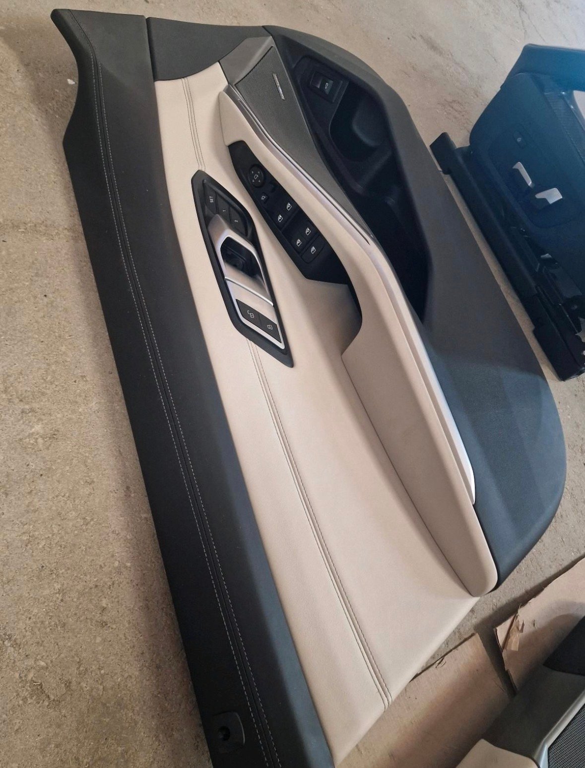 BMW M3 G80 G81 Carbon Bucket Seats – Interior - Image 14