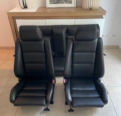 BMW M3 E30 interior seat set