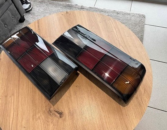 BMW E30 rear tail lights