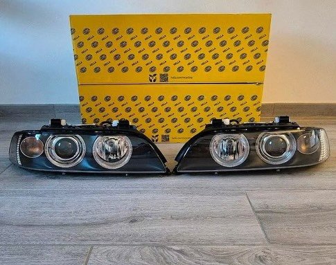 BMW E39 Xenon headlights